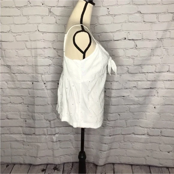 Old Navy White Eyelet Spaghetti Strap Top Medium - Picture 4 of 11